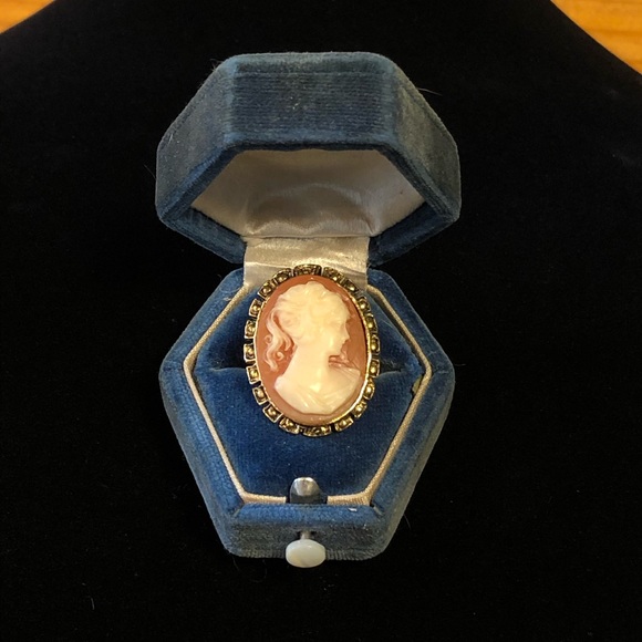 Jewelry - 5/$25 Vintage Large Cameo Costume Ring Adjustable